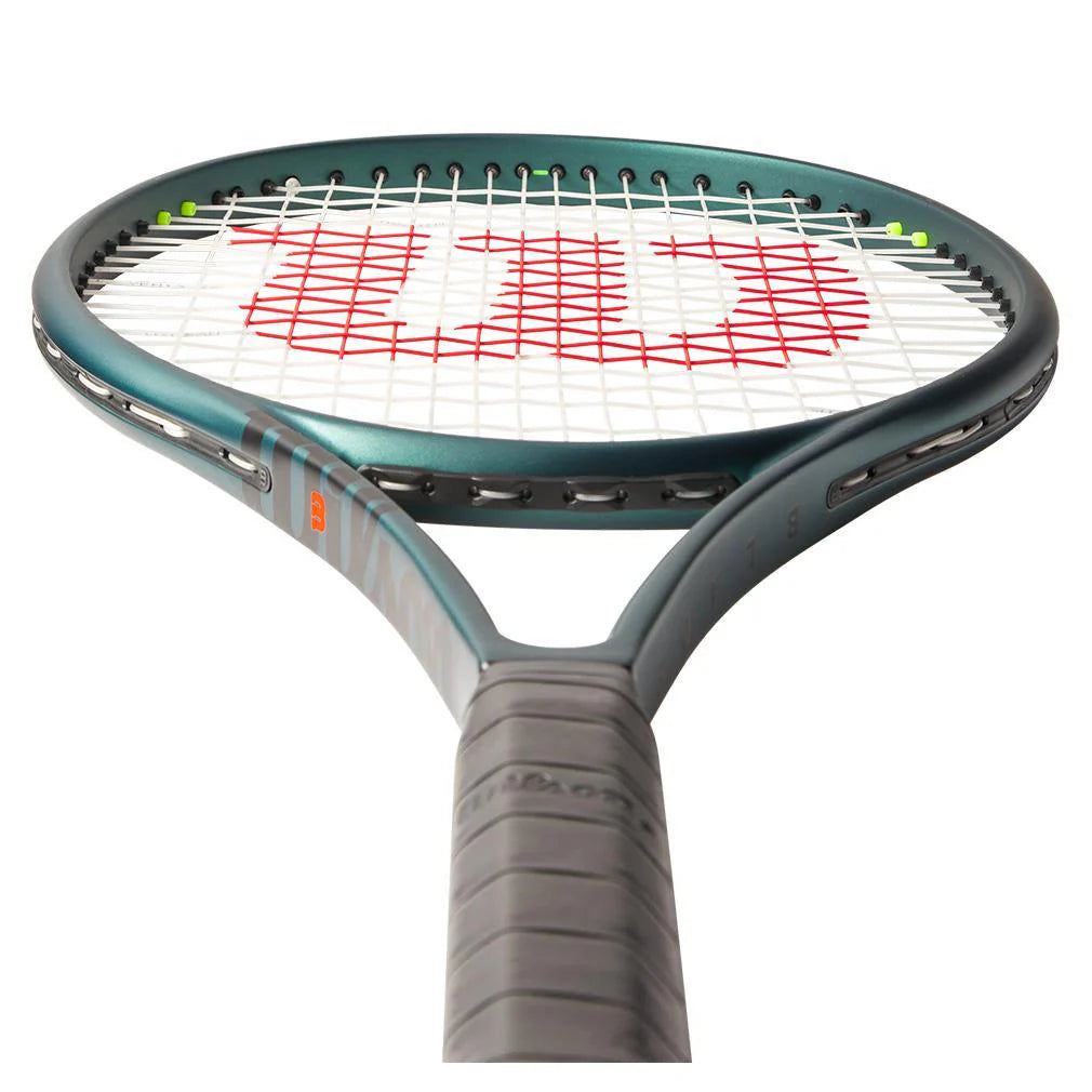 Wilson Blade 100L V9 Tennis Racquet